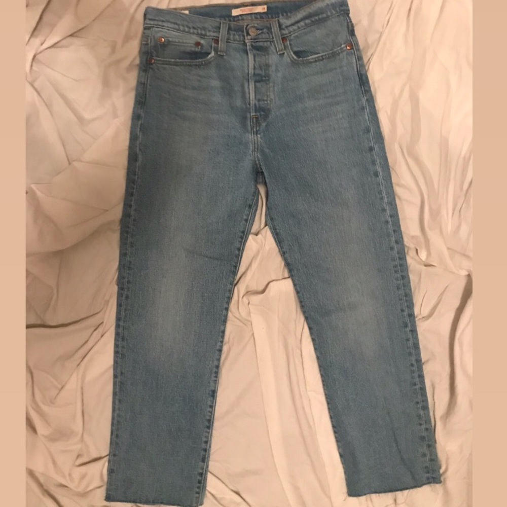 “Levi’s” Wedgie Straight